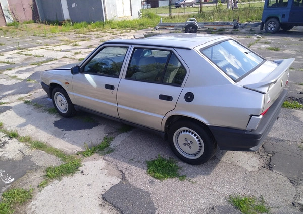 Alfa Romeo 33 cena 13300 przebieg: 85000, rok produkcji 1988 z Żyrardów małe 379